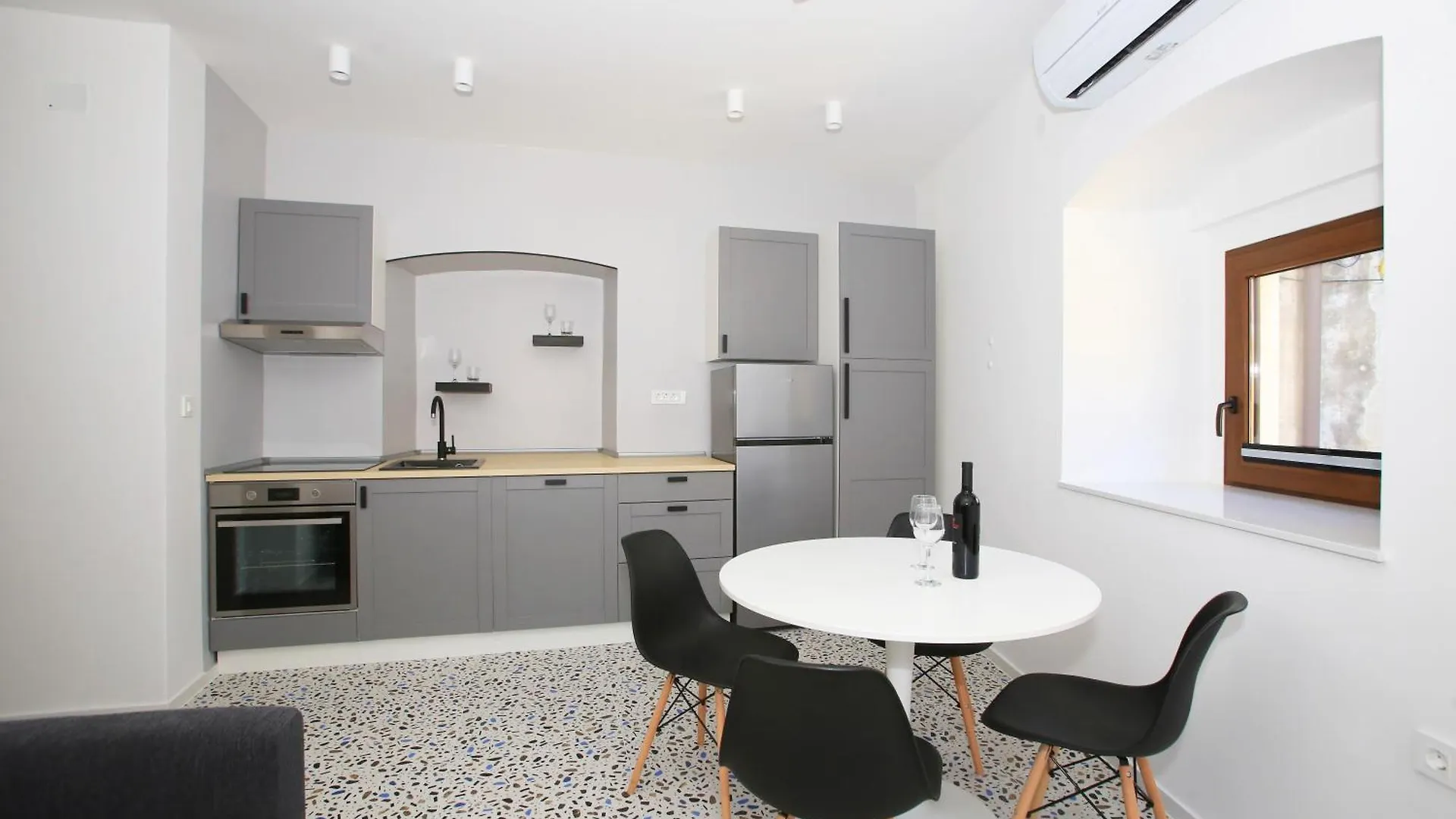 Villa Ula Premium Apartments ,Free Private Parking أوباتيا